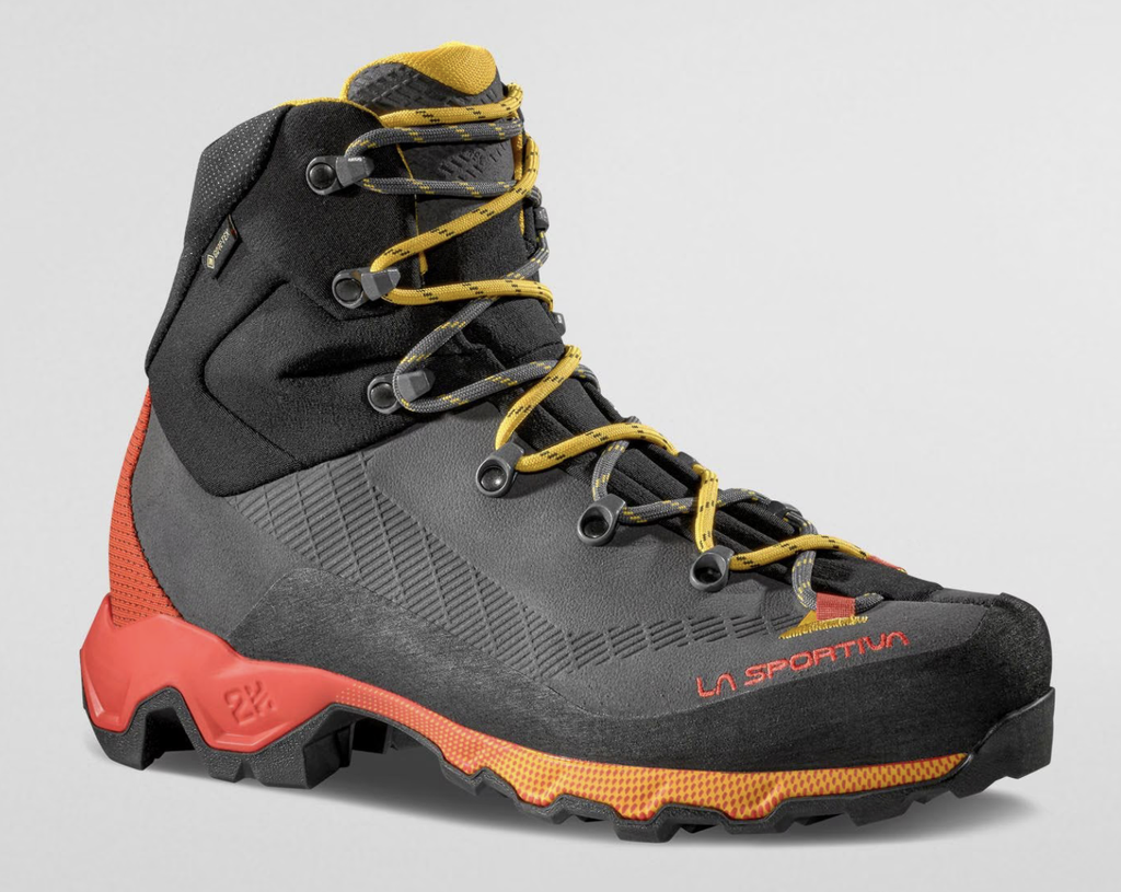 Aequilibrium Trek GTX Mens Carbon/Yellow