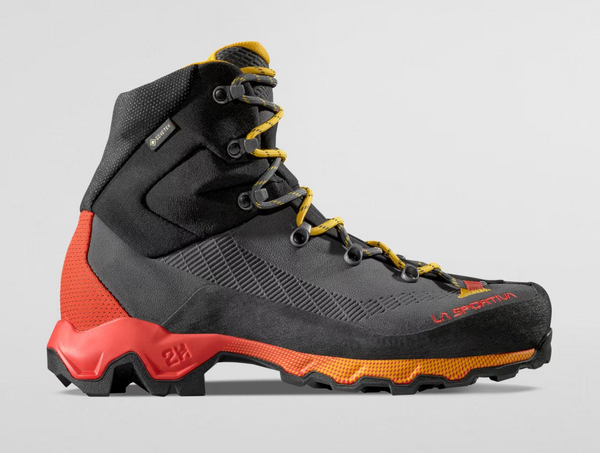 Aequilibrium Trek GTX Mens Carbon/Yellow